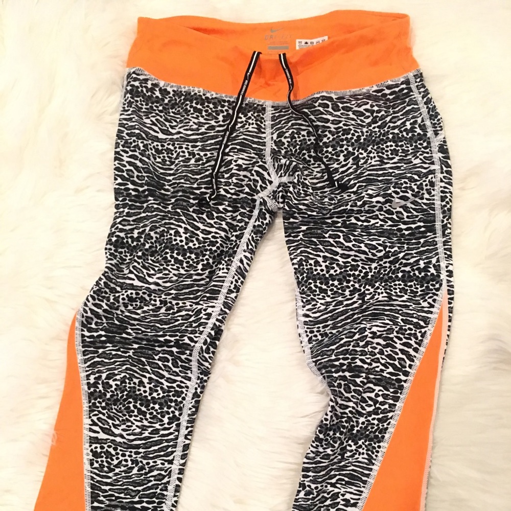 🖤Sold 🖤Nike Dri-Fit Crop Leopard Running Tights